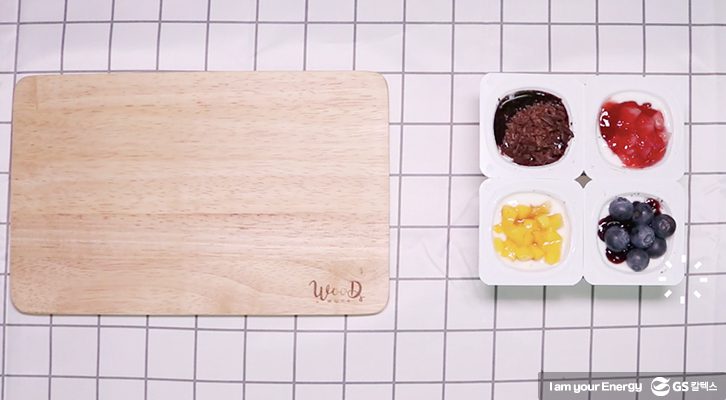 과일, 초코칩 뿌려주기, 요거트 아이스크림 만들기