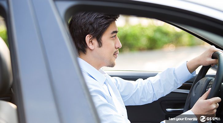 운전시 편한 자세보다는 바른자세를