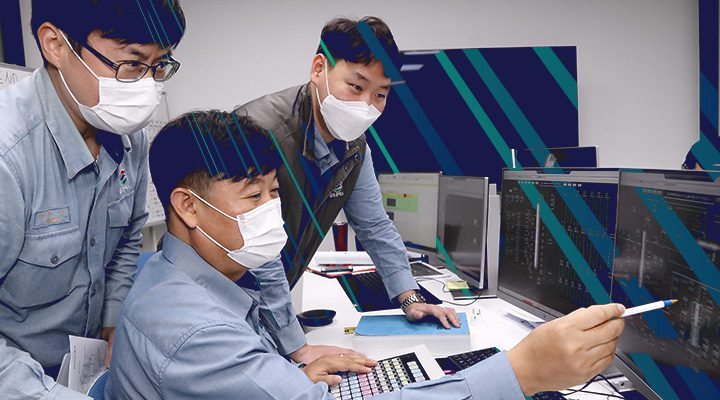 GS칼텍스 여수 생산본부 직원들이 시뮬레이션 훈련 OTS를 진행하고 있는 모습