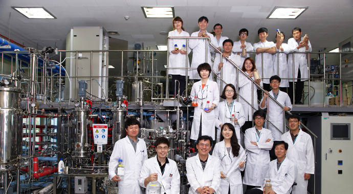 GS칼텍스는 기술 개발을 통해 학계와 산업계의 난제였던 단일 미생물에 의한 혼합당 동시 발효를 통한 바이오 부탄올 생산 실현 및 경제성을 확보