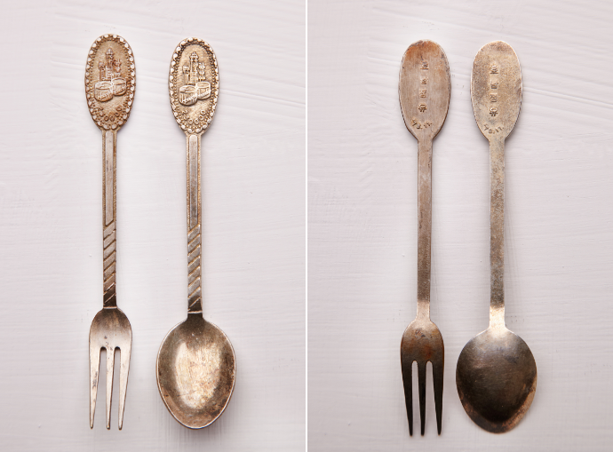 호남정유 기념품의 앞모습, 뒷모습